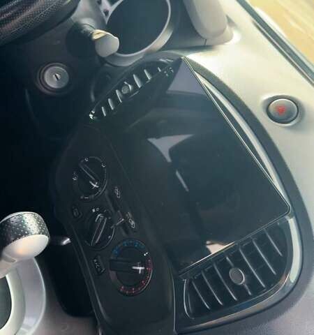 Синий Ниссан Жук, объемом двигателя 1.62 л и пробегом 139 тыс. км за 11200 $, фото 5 на Automoto.ua