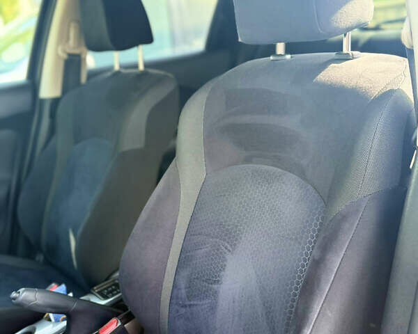 Синий Ниссан Жук, объемом двигателя 1.62 л и пробегом 98 тыс. км за 12000 $, фото 19 на Automoto.ua