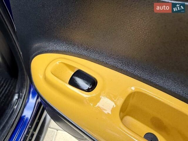 Синій Ніссан Жук, об'ємом двигуна 1.6 л та пробігом 35 тис. км за 14999 $, фото 64 на Automoto.ua