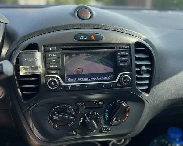 Синий Ниссан Жук, объемом двигателя 1.6 л и пробегом 123 тыс. км за 11400 $, фото 9 на Automoto.ua