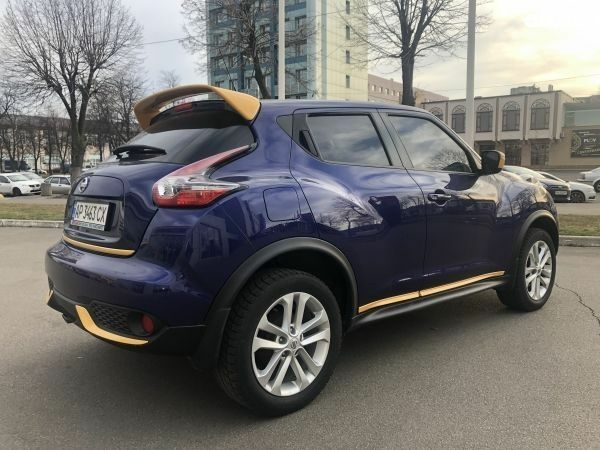 Синій Ніссан Жук, об'ємом двигуна 1.6 л та пробігом 65 тис. км за 14555 $, фото 3 на Automoto.ua