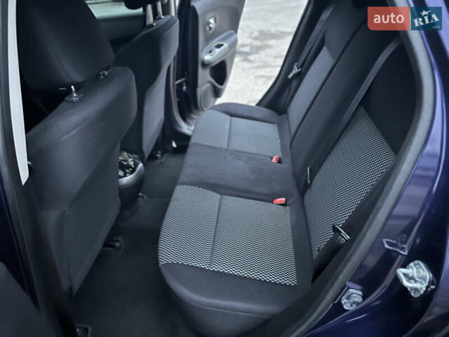 Синій Ніссан Жук, об'ємом двигуна 1.6 л та пробігом 123 тис. км за 9800 $, фото 13 на Automoto.ua