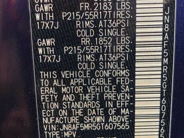 Синий Ниссан Жук, объемом двигателя 1.6 л и пробегом 147 тыс. км за 11000 $, фото 9 на Automoto.ua