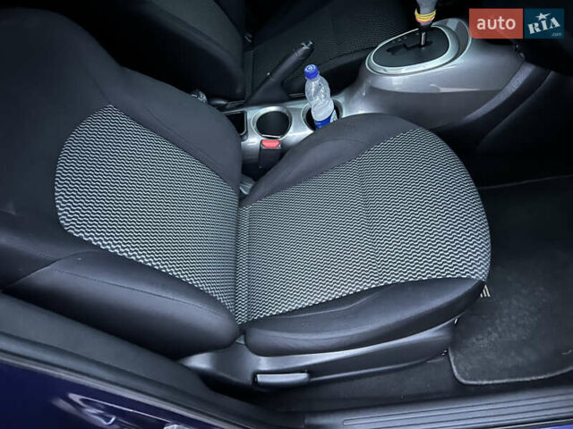 Синій Ніссан Жук, об'ємом двигуна 1.6 л та пробігом 123 тис. км за 9800 $, фото 16 на Automoto.ua