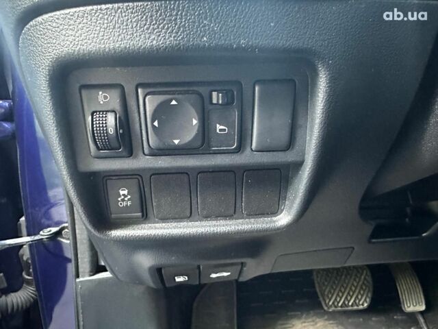 Синий Ниссан Жук, объемом двигателя 1.6 л и пробегом 177 тыс. км за 12690 $, фото 9 на Automoto.ua