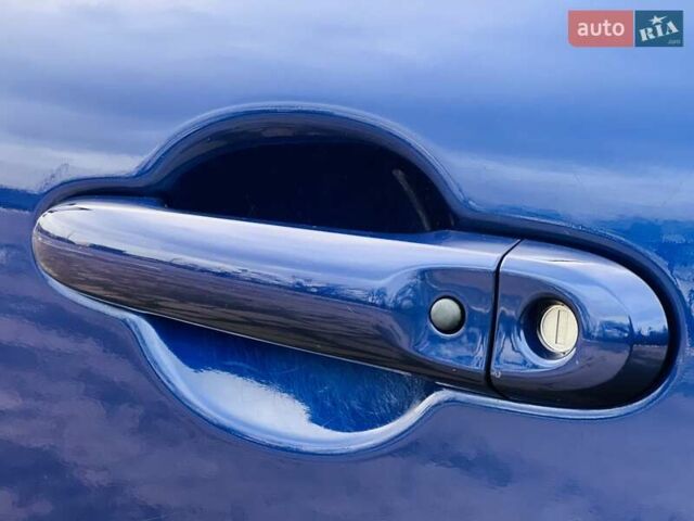 Синій Ніссан Жук, об'ємом двигуна 1.6 л та пробігом 80 тис. км за 14900 $, фото 22 на Automoto.ua