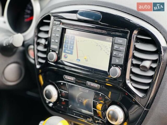 Синій Ніссан Жук, об'ємом двигуна 1.6 л та пробігом 80 тис. км за 14900 $, фото 35 на Automoto.ua