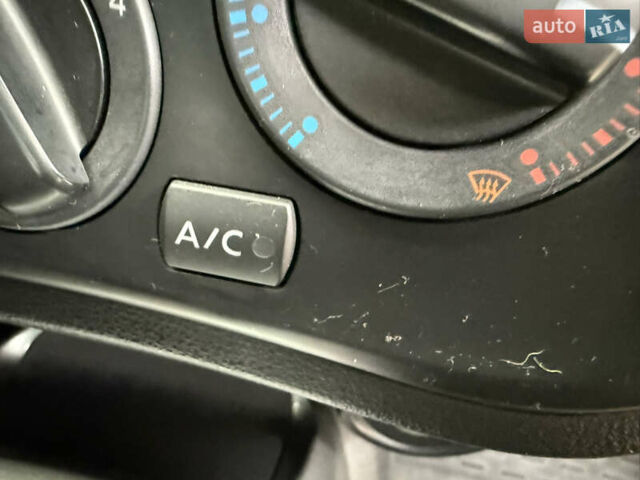 Синий Ниссан Жук, объемом двигателя 1.6 л и пробегом 89 тыс. км за 11999 $, фото 54 на Automoto.ua