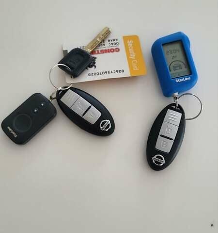 Синий Ниссан Жук, объемом двигателя 1.6 л и пробегом 80 тыс. км за 16000 $, фото 10 на Automoto.ua