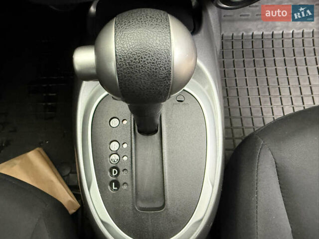 Синий Ниссан Жук, объемом двигателя 1.6 л и пробегом 89 тыс. км за 11999 $, фото 49 на Automoto.ua