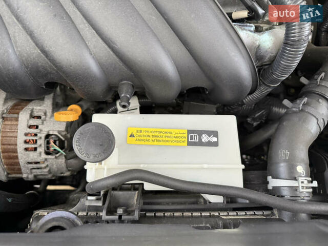 Синий Ниссан Жук, объемом двигателя 1.6 л и пробегом 89 тыс. км за 11999 $, фото 27 на Automoto.ua