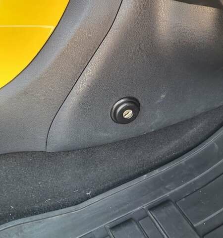 Синий Ниссан Жук, объемом двигателя 1.6 л и пробегом 80 тыс. км за 16000 $, фото 5 на Automoto.ua