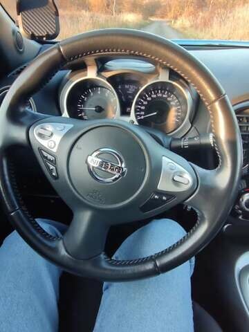 Синий Ниссан Жук, объемом двигателя 1.6 л и пробегом 99 тыс. км за 15000 $, фото 1 на Automoto.ua