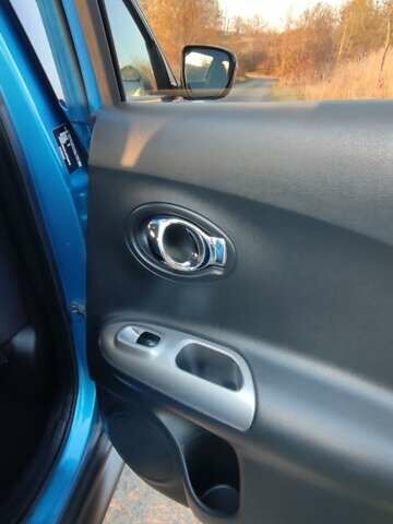 Синий Ниссан Жук, объемом двигателя 1.6 л и пробегом 99 тыс. км за 15000 $, фото 11 на Automoto.ua