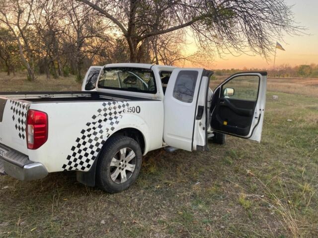 Білий Ніссан Кінг Каб, об'ємом двигуна 2.5 л та пробігом 240 тис. км за 5600 $, фото 6 на Automoto.ua