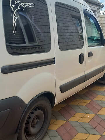 Белый Ниссан Кубистар, объемом двигателя 1.46 л и пробегом 247 тыс. км за 5000 $, фото 3 на Automoto.ua