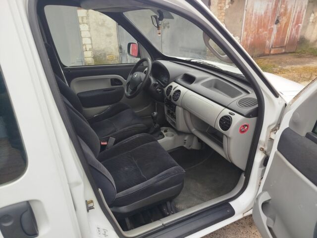 Білий Ніссан Кубістар, об'ємом двигуна 1.5 л та пробігом 190 тис. км за 3200 $, фото 5 на Automoto.ua