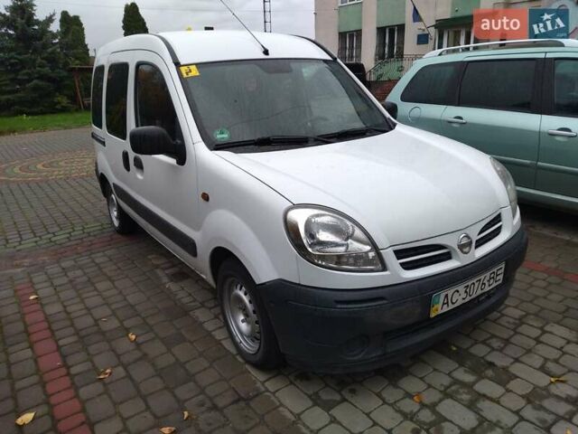 Белый Ниссан Кубистар, объемом двигателя 1.15 л и пробегом 320 тыс. км за 3350 $, фото 3 на Automoto.ua