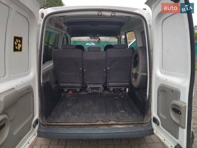 Белый Ниссан Кубистар, объемом двигателя 1.15 л и пробегом 320 тыс. км за 3350 $, фото 6 на Automoto.ua