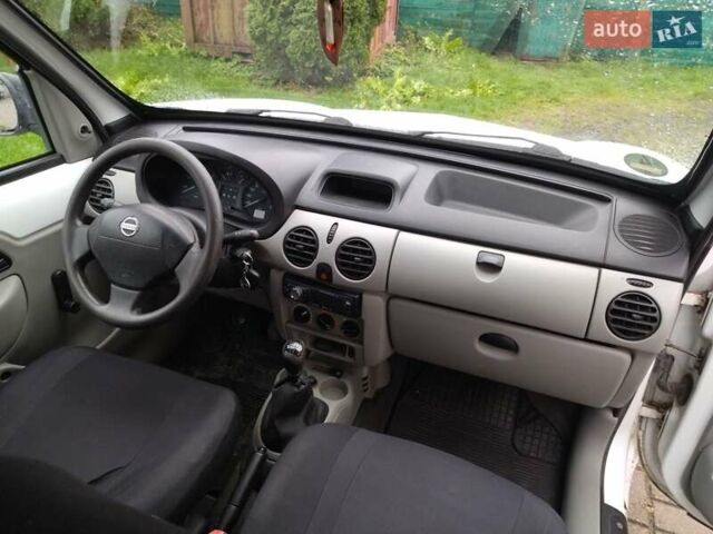 Белый Ниссан Кубистар, объемом двигателя 1.15 л и пробегом 320 тыс. км за 3350 $, фото 8 на Automoto.ua