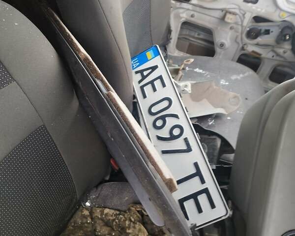 Белый Ниссан Кубистар, объемом двигателя 1.46 л и пробегом 180 тыс. км за 800 $, фото 7 на Automoto.ua