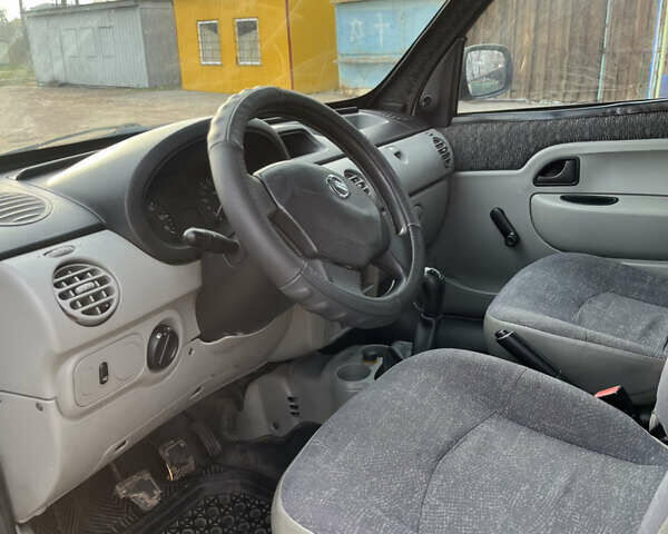 Белый Ниссан Кубистар, объемом двигателя 1.5 л и пробегом 200 тыс. км за 4600 $, фото 2 на Automoto.ua