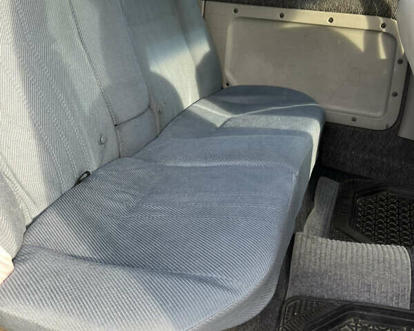 Белый Ниссан Кубистар, объемом двигателя 1.5 л и пробегом 200 тыс. км за 4600 $, фото 7 на Automoto.ua