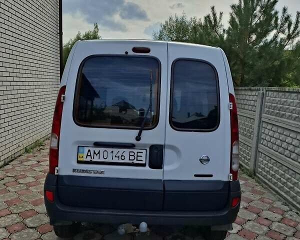 Белый Ниссан Кубистар, объемом двигателя 1.5 л и пробегом 145 тыс. км за 4000 $, фото 1 на Automoto.ua