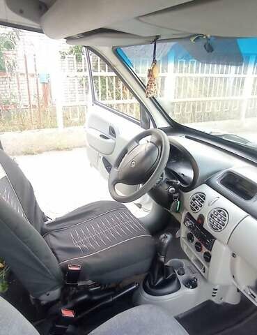 Белый Ниссан Кубистар, объемом двигателя 1.46 л и пробегом 400 тыс. км за 3100 $, фото 10 на Automoto.ua