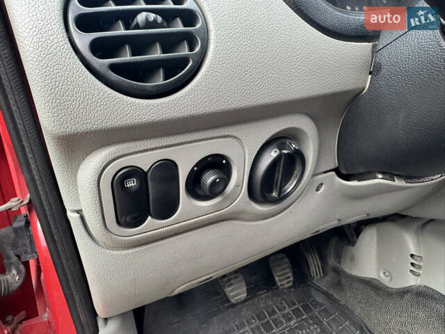 Красный Ниссан Кубистар, объемом двигателя 1.46 л и пробегом 219 тыс. км за 3650 $, фото 20 на Automoto.ua