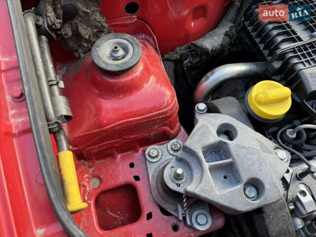 Красный Ниссан Кубистар, объемом двигателя 1.46 л и пробегом 219 тыс. км за 3650 $, фото 28 на Automoto.ua