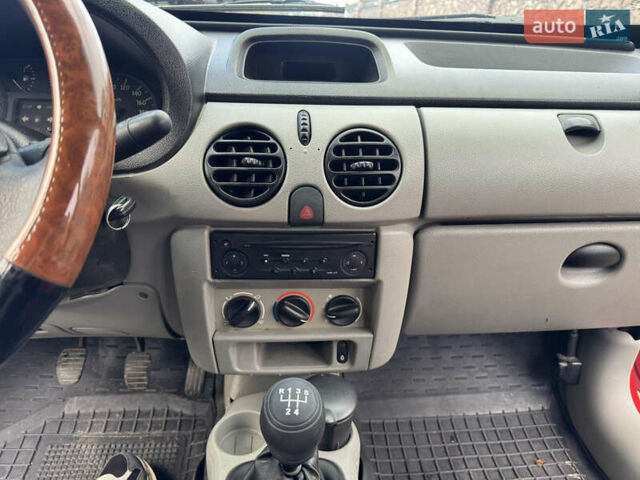 Красный Ниссан Кубистар, объемом двигателя 1.46 л и пробегом 219 тыс. км за 3650 $, фото 22 на Automoto.ua