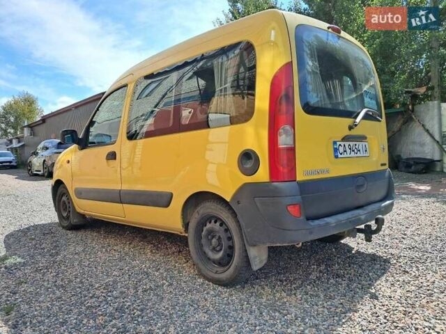 Желтый Ниссан Кубистар, объемом двигателя 1.5 л и пробегом 270 тыс. км за 3200 $, фото 5 на Automoto.ua