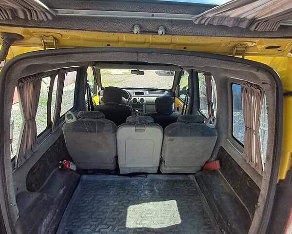 Желтый Ниссан Кубистар, объемом двигателя 1.5 л и пробегом 270 тыс. км за 3200 $, фото 6 на Automoto.ua