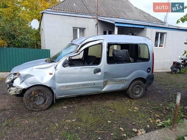 Серый Ниссан Кубистар, объемом двигателя 1.5 л и пробегом 285 тыс. км за 2500 $, фото 3 на Automoto.ua