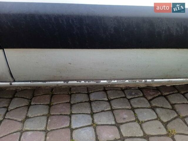 Серый Ниссан Кубистар, объемом двигателя 1.46 л и пробегом 300 тыс. км за 2950 $, фото 16 на Automoto.ua