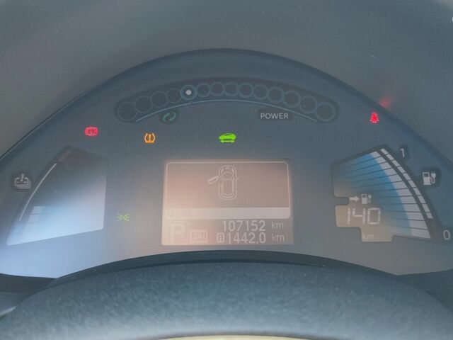 Белый Ниссан Лиф, объемом двигателя 0 л и пробегом 107 тыс. км за 10300 $, фото 1 на Automoto.ua