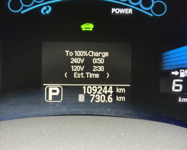 Ниссан Лиф 2011 в Львове на Automoto.ua Белый Ниссан Лиф, объемом двигателя 0 л и пробегом 109 тыс. км за 5800 $, фото 5 на Automoto.ua