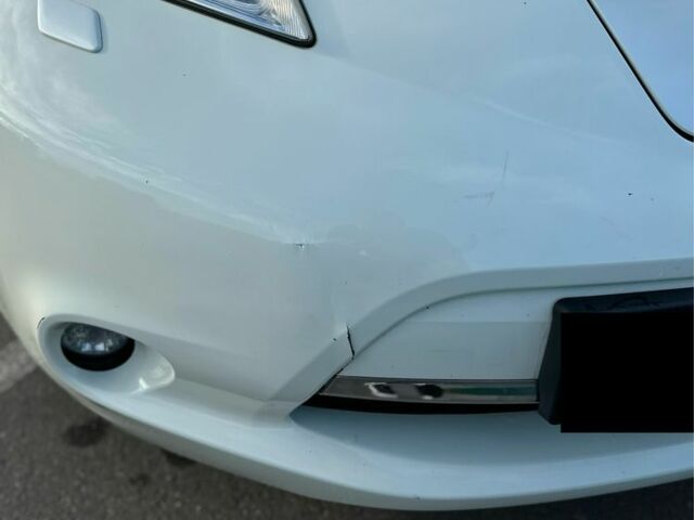 Белый Ниссан Лиф, объемом двигателя 0 л и пробегом 134 тыс. км за 4300 $, фото 13 на Automoto.ua