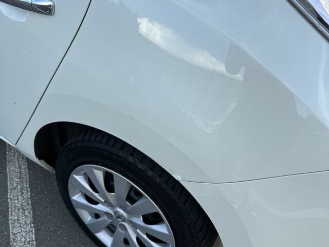 Белый Ниссан Лиф, объемом двигателя 0 л и пробегом 134 тыс. км за 4300 $, фото 9 на Automoto.ua