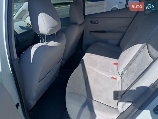 Белый Ниссан Лиф, объемом двигателя 0 л и пробегом 121 тыс. км за 4999 $, фото 7 на Automoto.ua