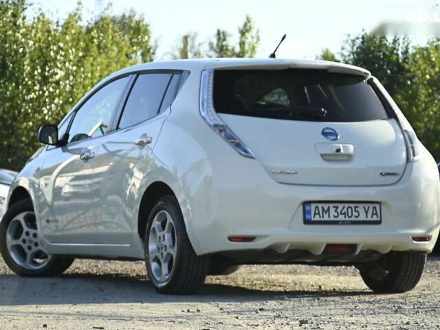 Белый Ниссан Лиф, объемом двигателя 0 л и пробегом 142 тыс. км за 5800 $, фото 9 на Automoto.ua