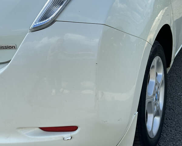 Белый Ниссан Лиф, объемом двигателя 0 л и пробегом 170 тыс. км за 4000 $, фото 9 на Automoto.ua