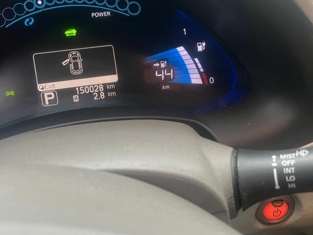 Белый Ниссан Лиф, объемом двигателя 0 л и пробегом 150 тыс. км за 3500 $, фото 8 на Automoto.ua