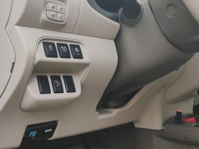 Белый Ниссан Лиф, объемом двигателя 0 л и пробегом 117 тыс. км за 4600 $, фото 5 на Automoto.ua