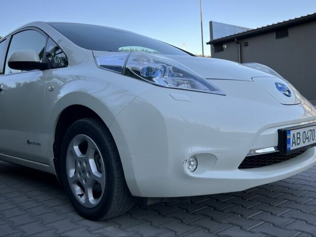 Білий Ніссан Ліф, об'ємом двигуна 0 л та пробігом 144 тис. км за 5700 $, фото 3 на Automoto.ua