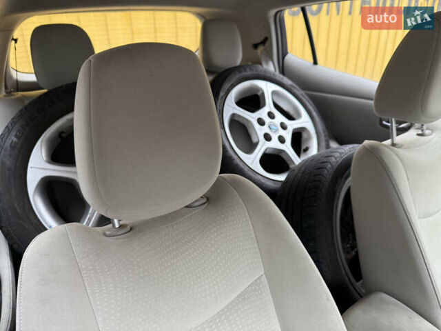 Белый Ниссан Лиф, объемом двигателя 0 л и пробегом 124 тыс. км за 4990 $, фото 5 на Automoto.ua