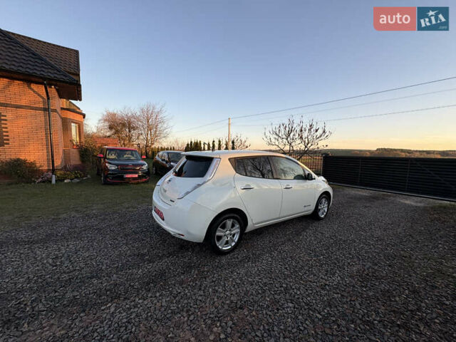 Білий Ніссан Ліф, об'ємом двигуна 0 л та пробігом 124 тис. км за 4000 $, фото 2 на Automoto.ua