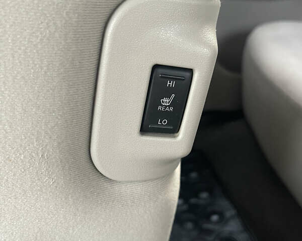 Білий Ніссан Ліф, об'ємом двигуна 0 л та пробігом 162 тис. км за 4000 $, фото 17 на Automoto.ua