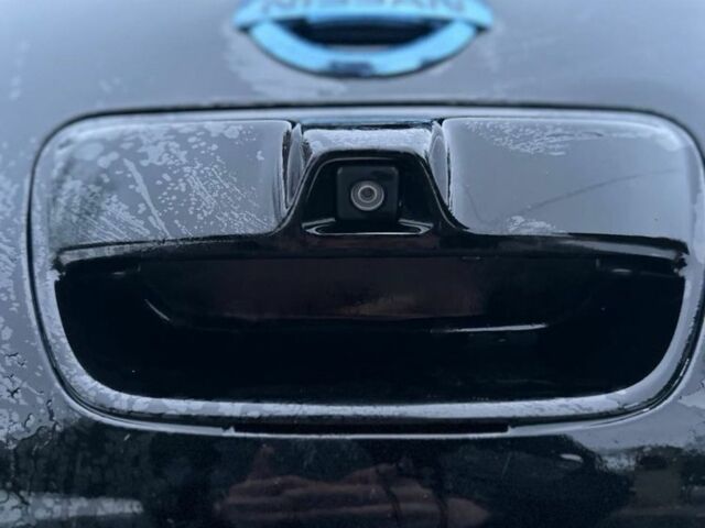 Белый Ниссан Лиф, объемом двигателя 0 л и пробегом 135 тыс. км за 5500 $, фото 6 на Automoto.ua